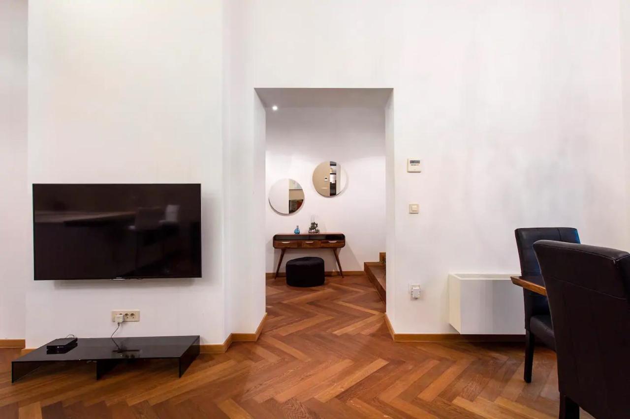 Address Deluxe Downtown Lejlighed Ljubljana Eksteriør billede