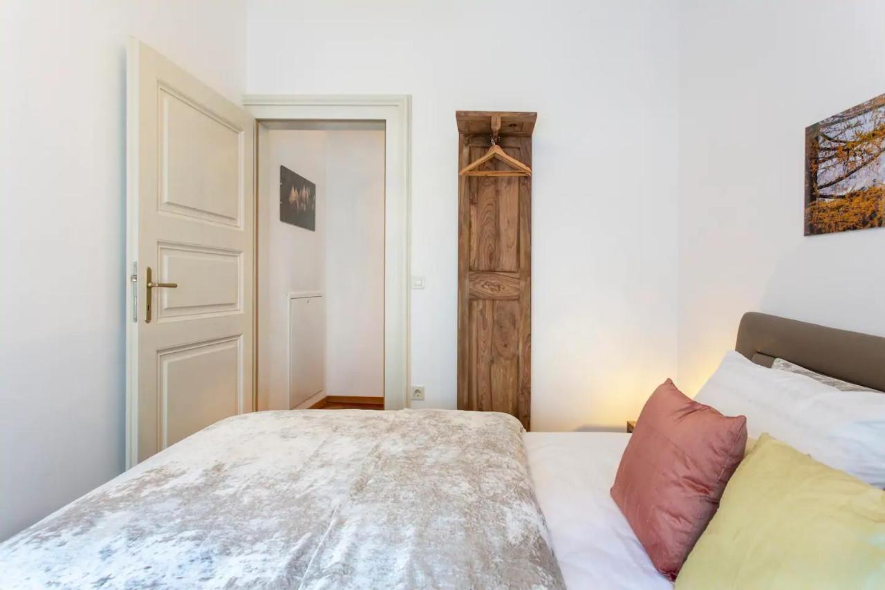 Address Deluxe Downtown Lejlighed Ljubljana Eksteriør billede