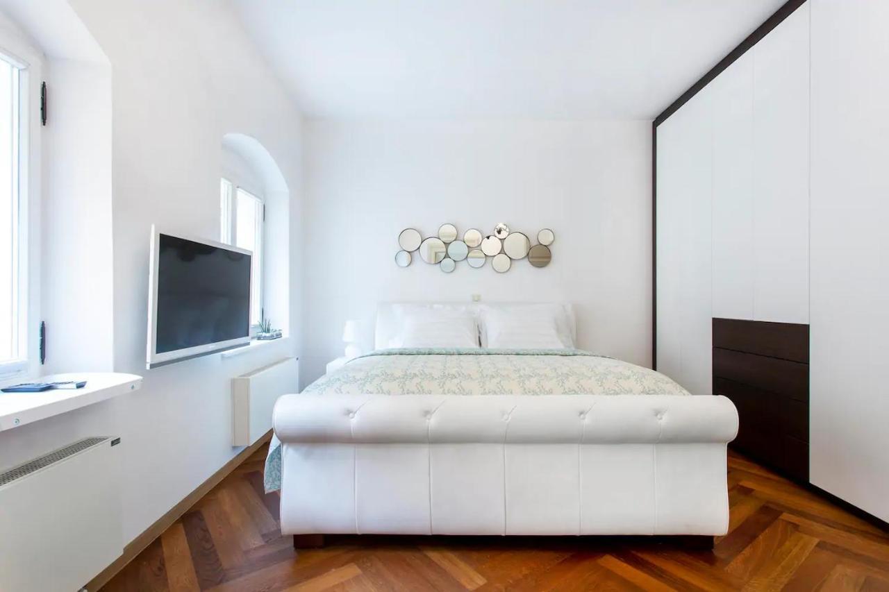 Address Deluxe Downtown Lejlighed Ljubljana Eksteriør billede
