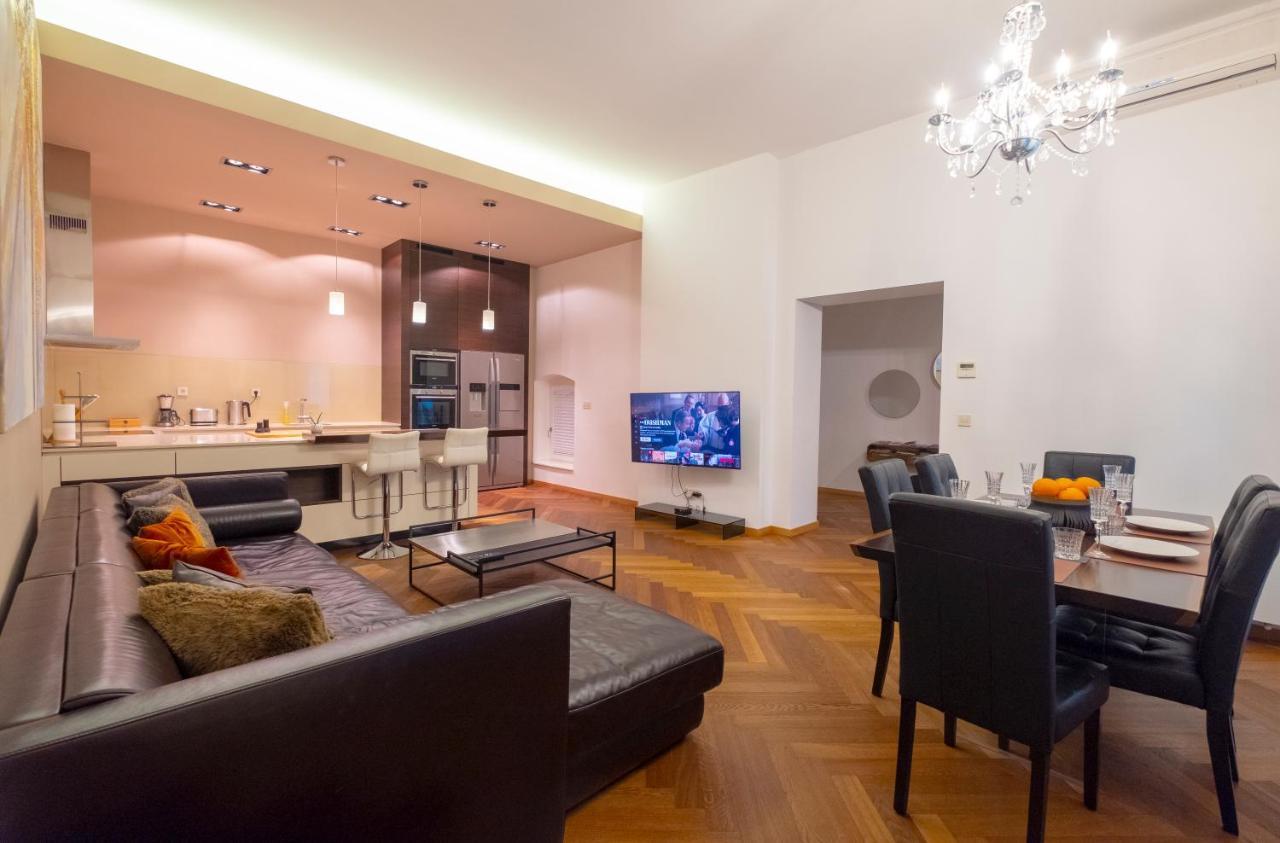 Address Deluxe Downtown Lejlighed Ljubljana Eksteriør billede
