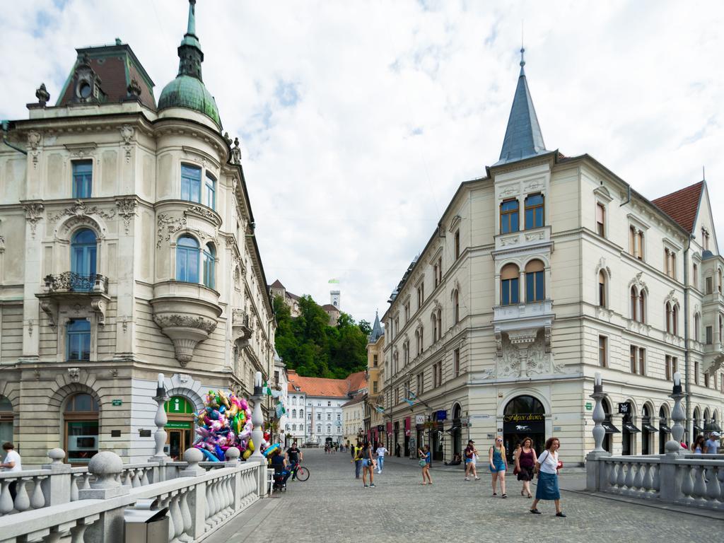 Address Deluxe Downtown Lejlighed Ljubljana Eksteriør billede