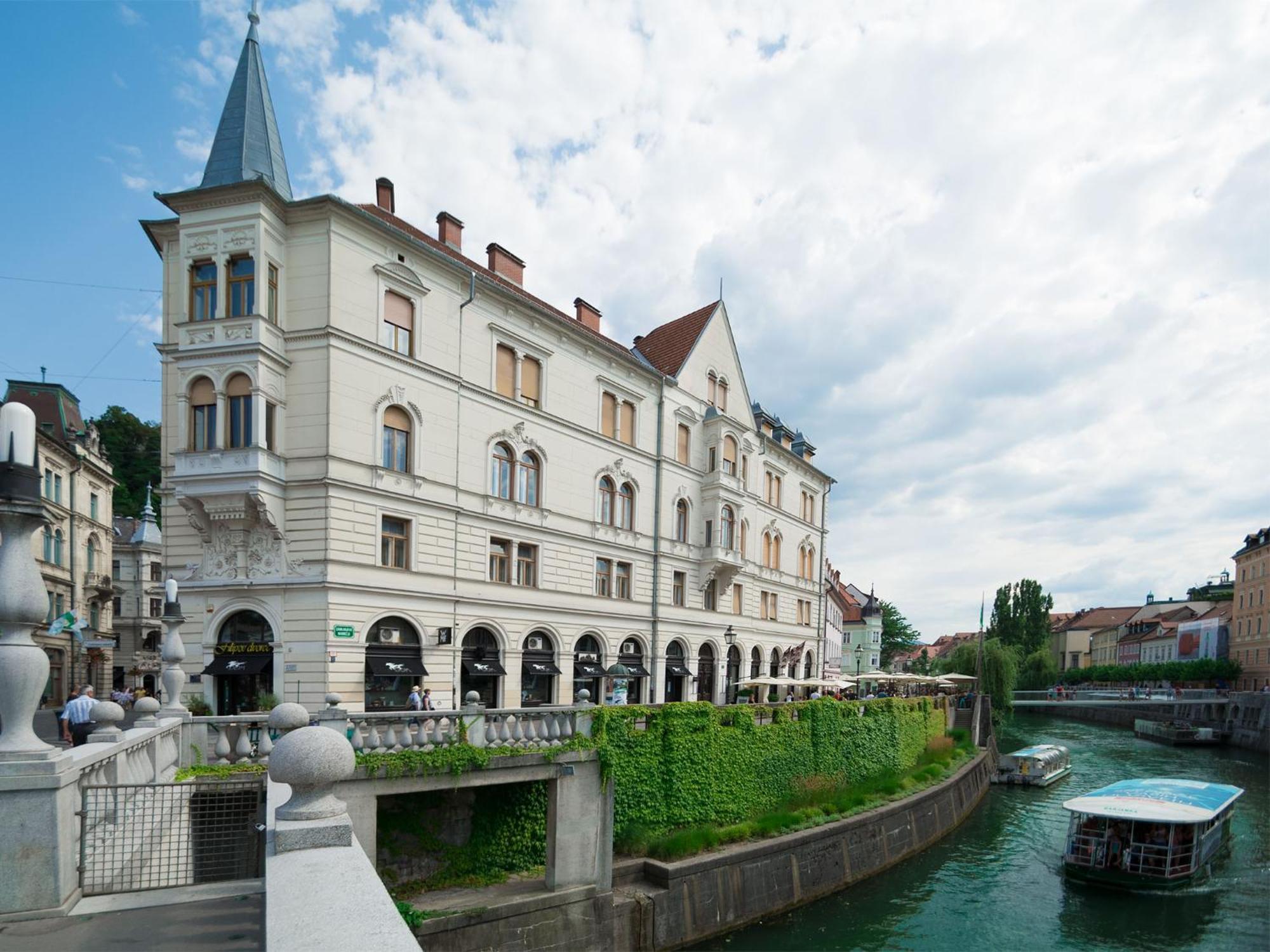Address Deluxe Downtown Lejlighed Ljubljana Eksteriør billede